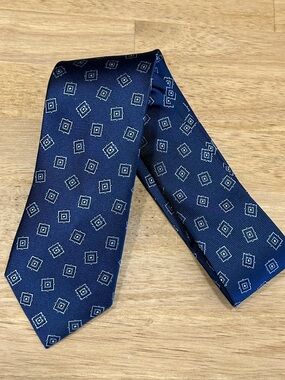 Jos. A. Bank Navy Geometric Pattern Silk Tie